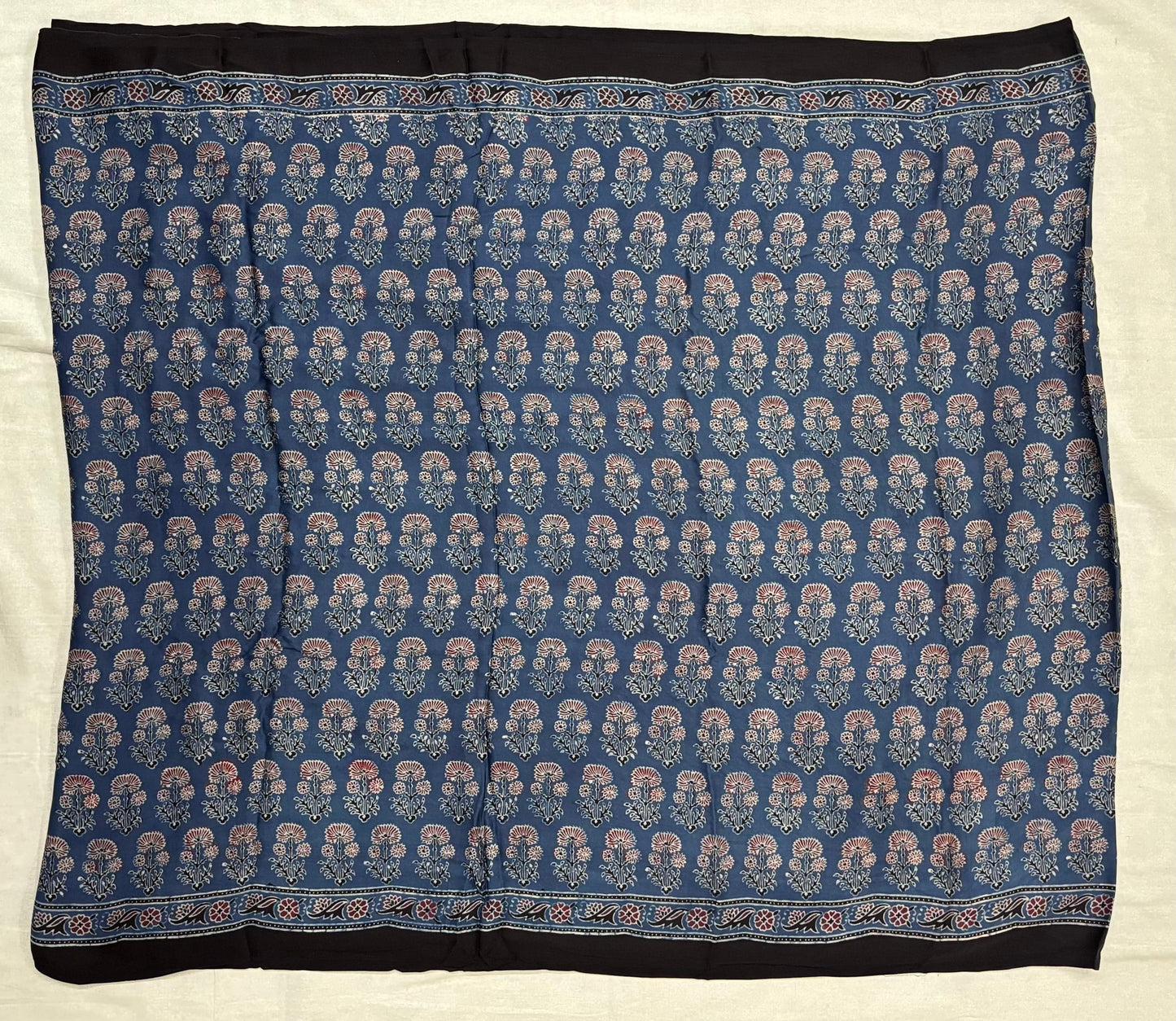 Arav Ethnics Vimalya