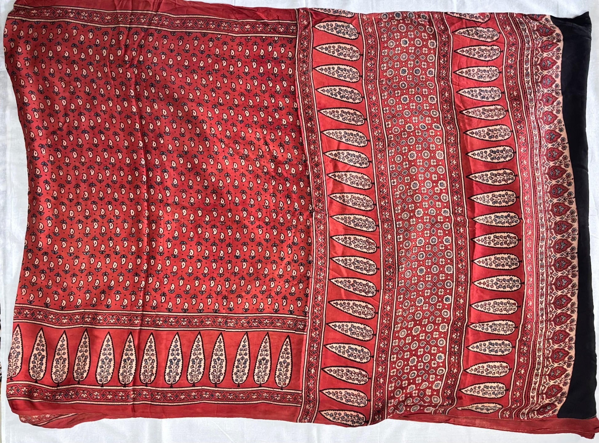 Arav Ethnics Roopsandhya